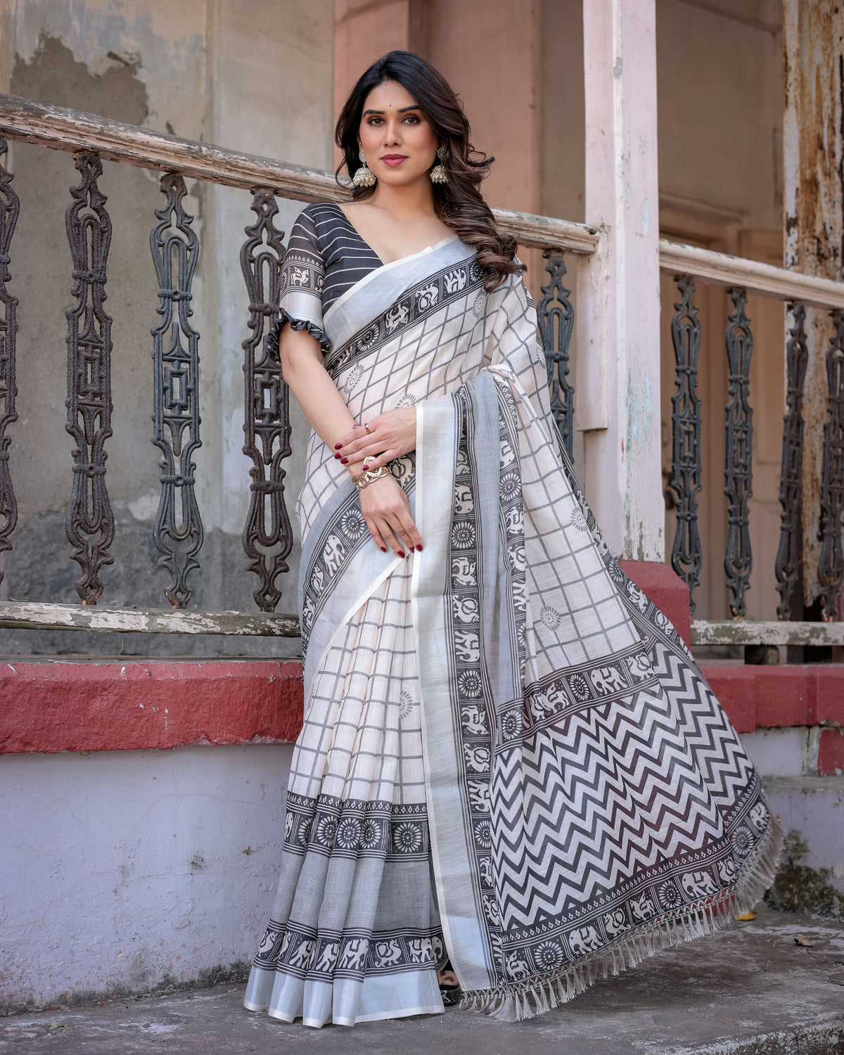 Cream & Black Floral Printed Tissue Silk Saree