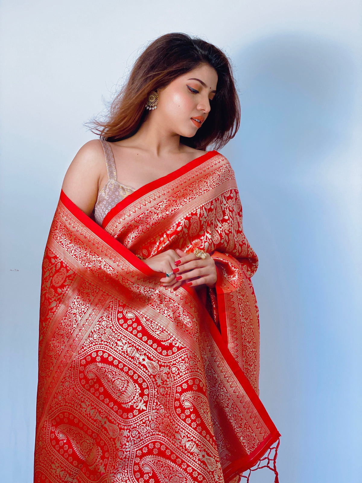 Red color Zari Golden Weaving Rich Saree