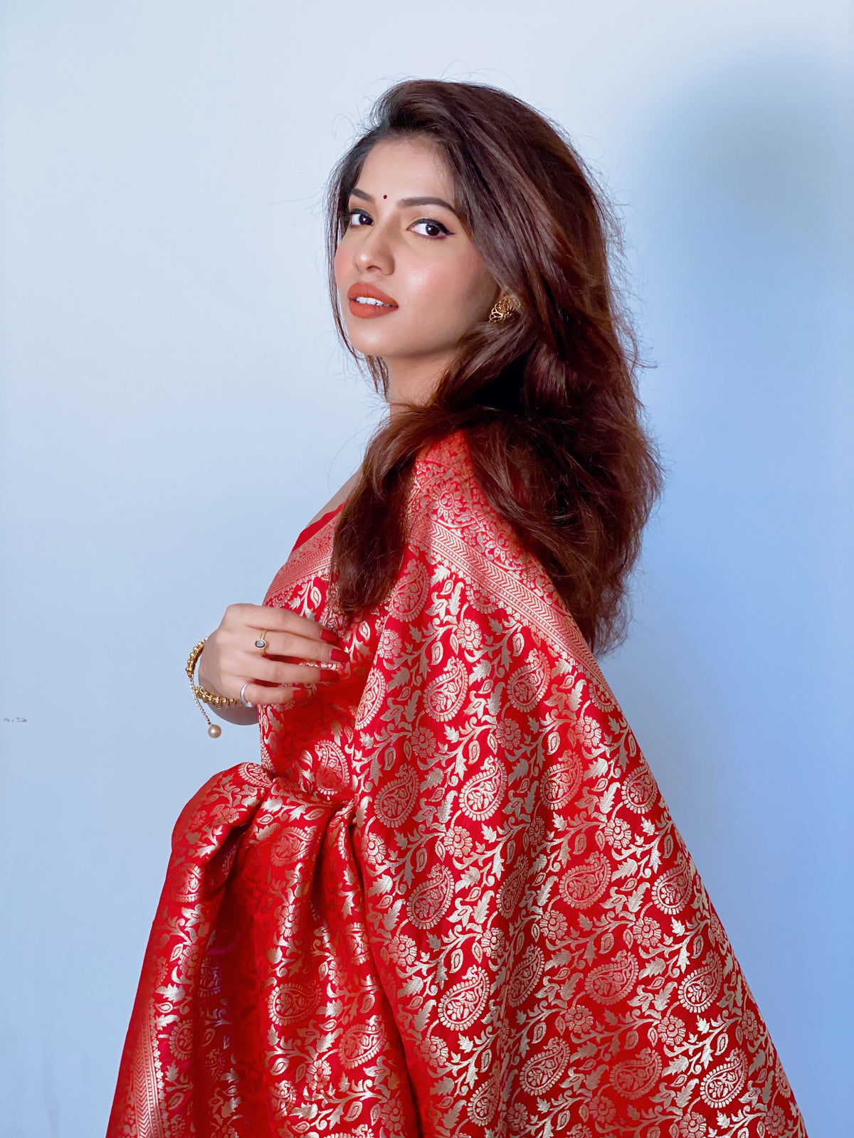 Red color Zari Golden Weaving Rich Saree