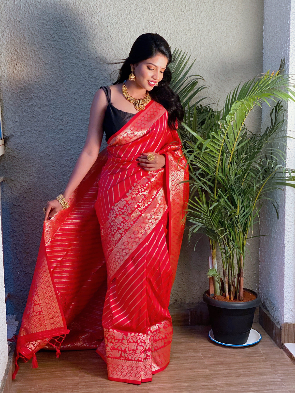 Pink Color Zari Golden Weaving Rich Saree