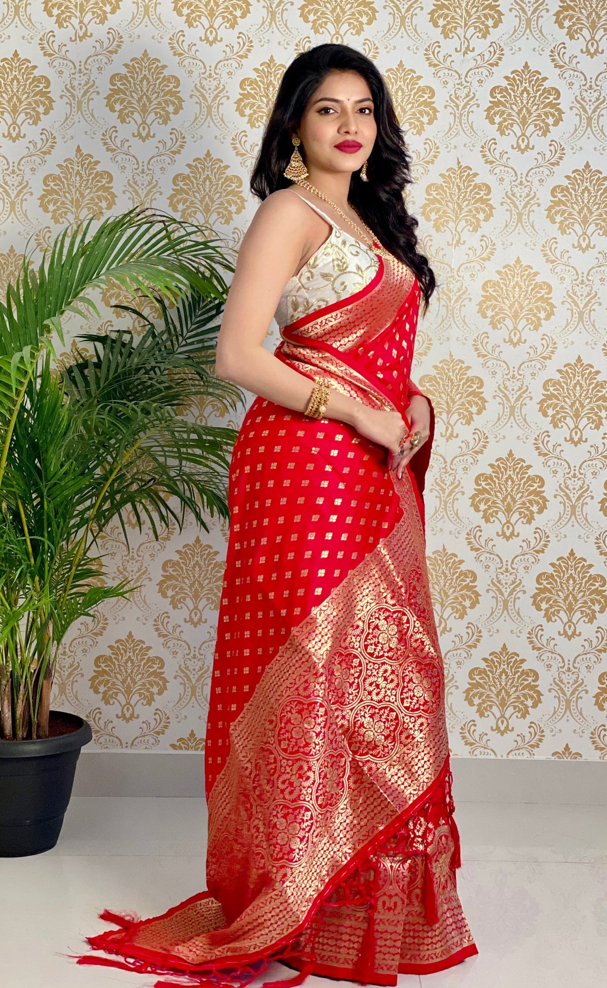Red Zari Golden Weaving Rich Saree