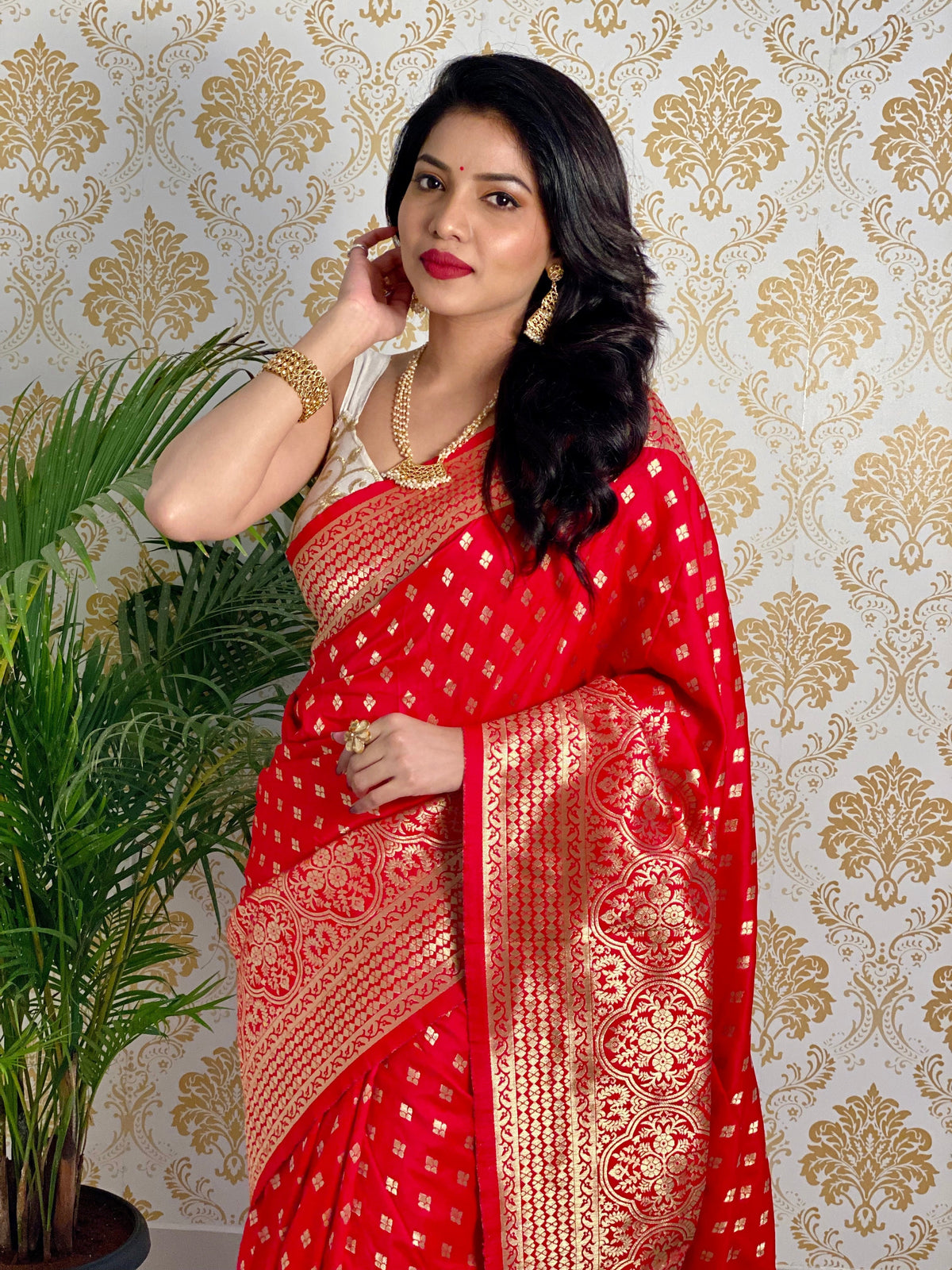 Red Zari Golden Weaving Rich Saree