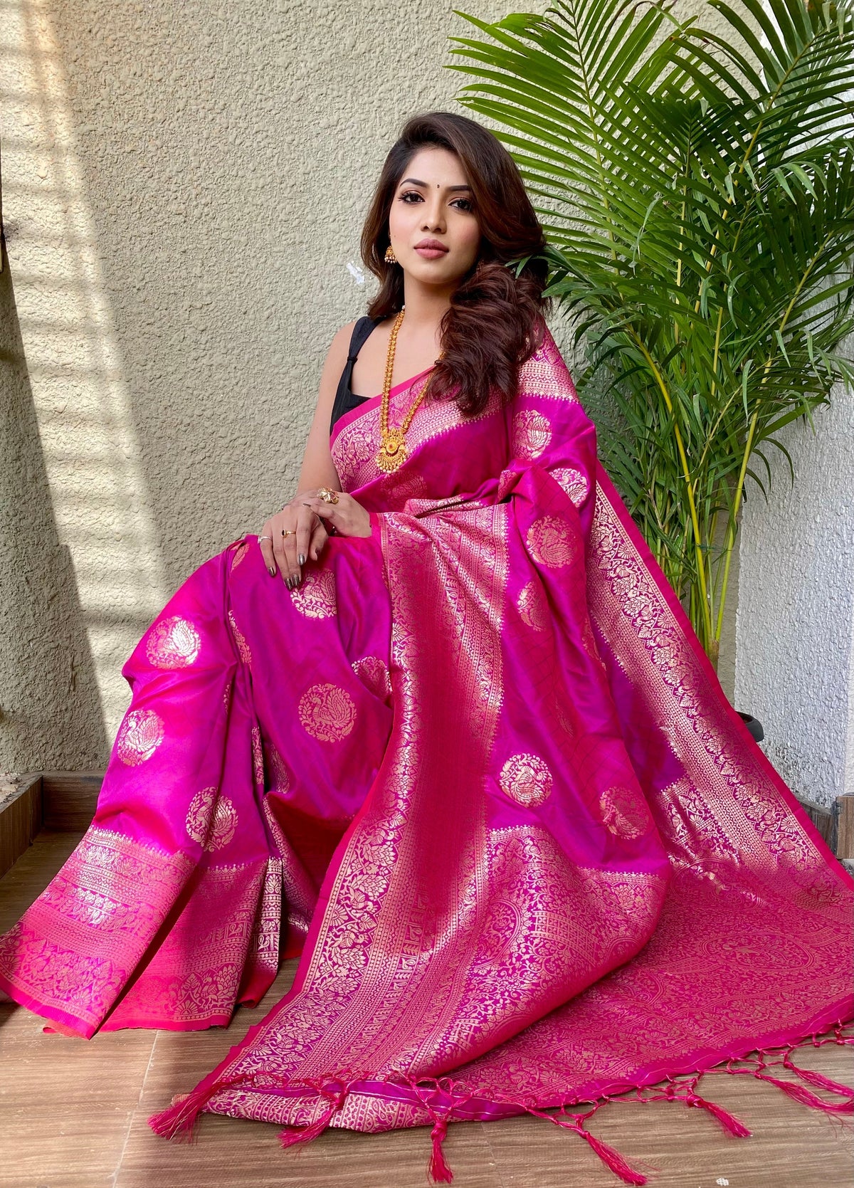 Pink color Zari Golden Weaving Rich Saree