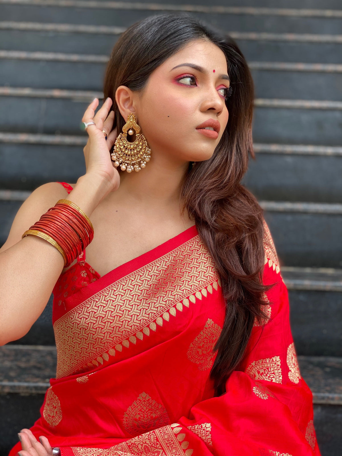 Red and Pink Color Zari Golden Weaving Rich Saree