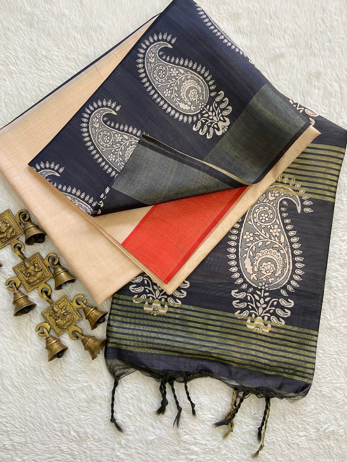 Grey Tussar Silk Paisley Border Saree