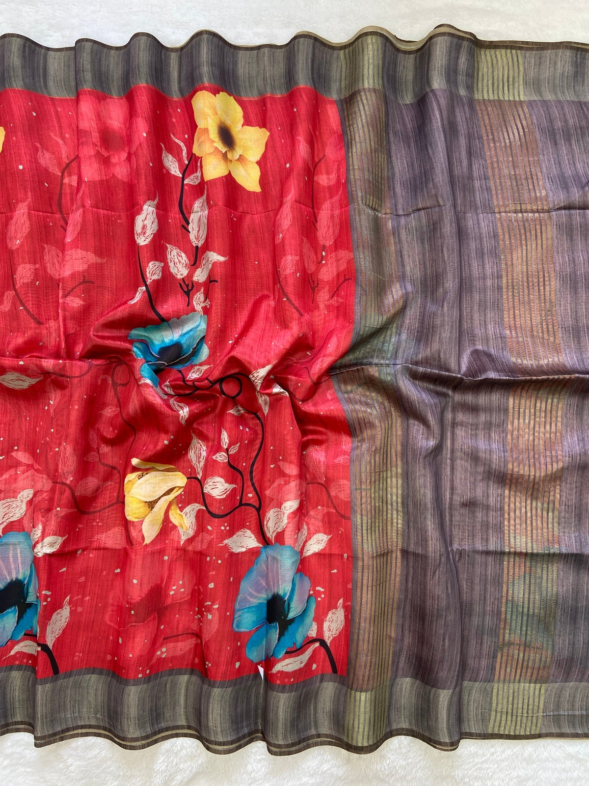 Red and Grey Tussar Silk Printed Saree with Contrast Pallu