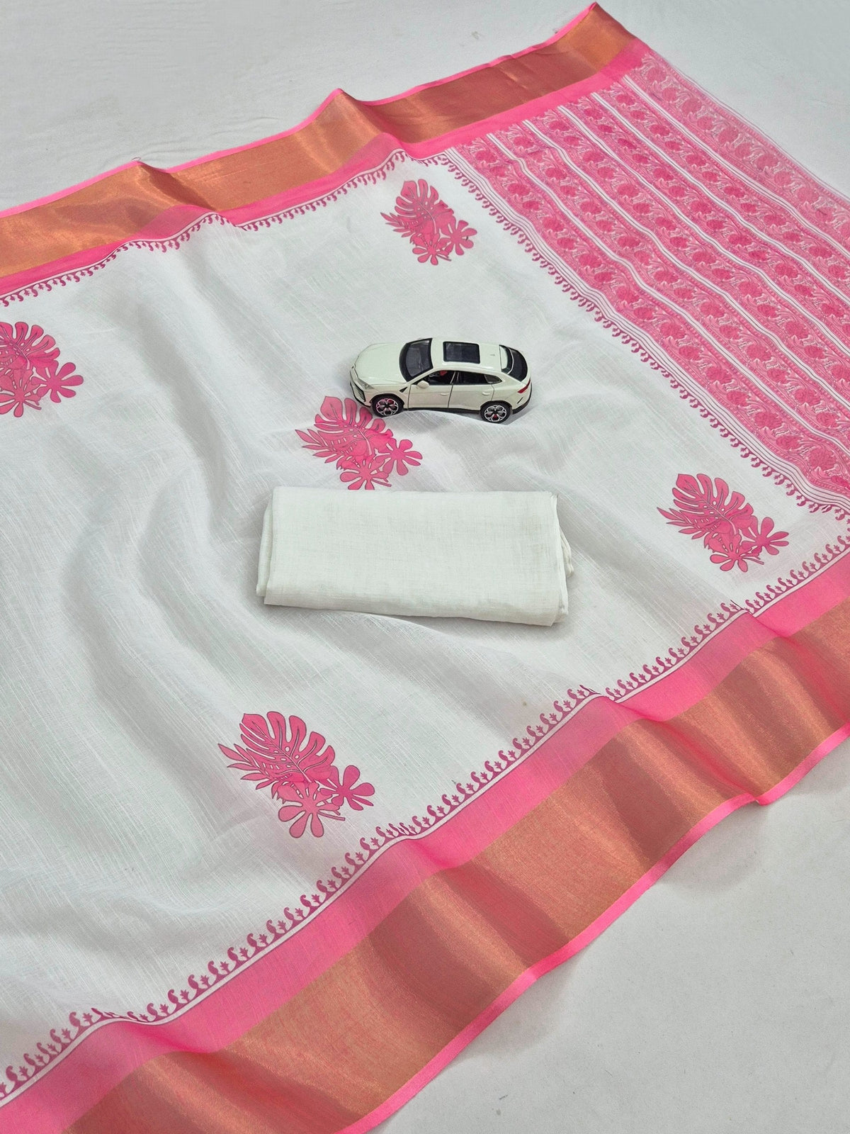 Off-White and Pink Kerala Linen Saree