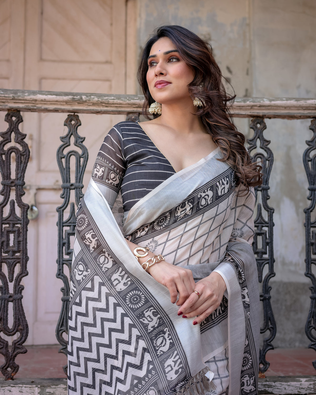 Cream & Black Floral Printed Tissue Silk Saree