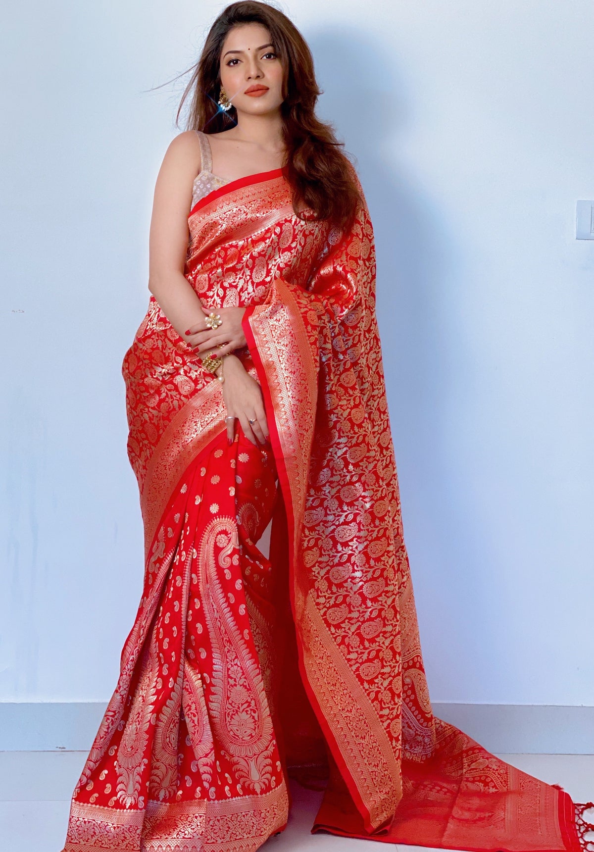 Red color Zari Golden Weaving Rich Saree