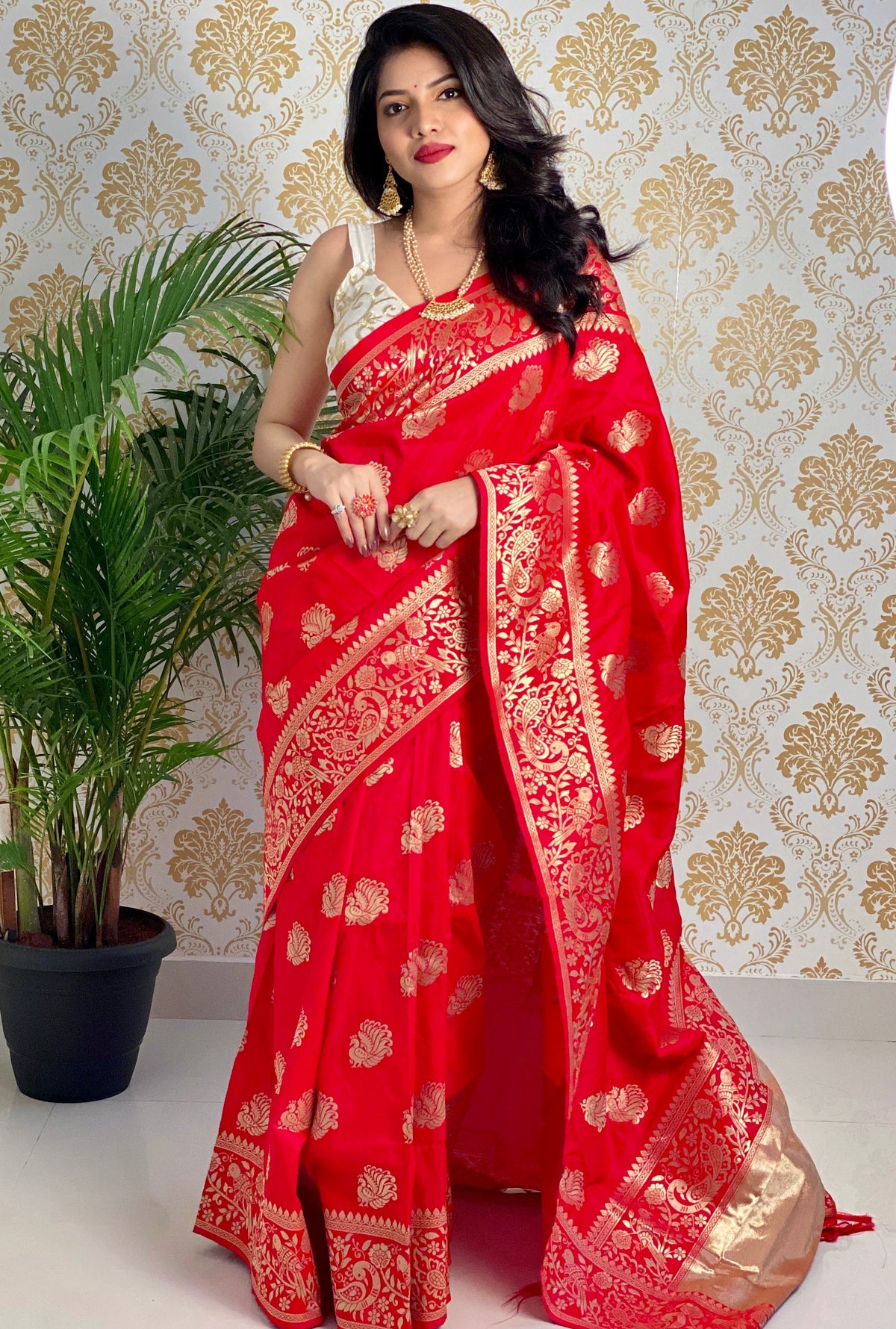 Red Color Zari Golden Weaving Rich Saree