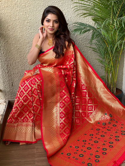 Red and Pink  color Zari Golden Weaving Rich Saree