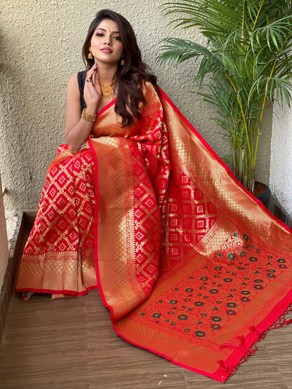 Red and Pink  color Zari Golden Weaving Rich Saree